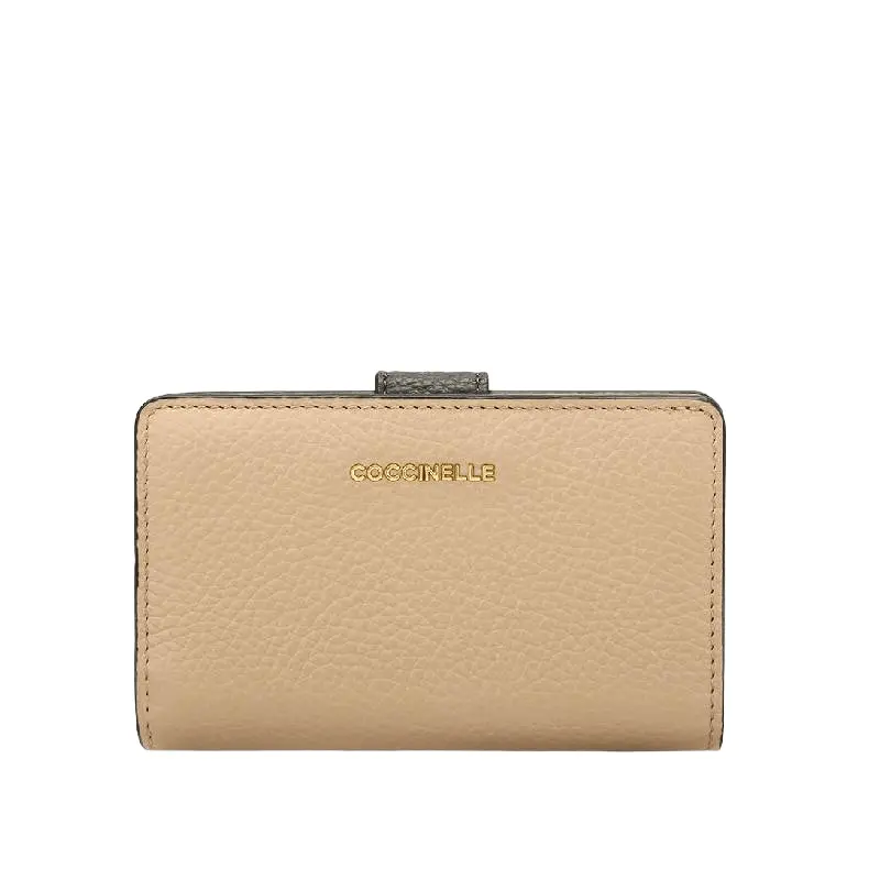 

Кошелек Coccinelle Metallic Tricolor, бежевый