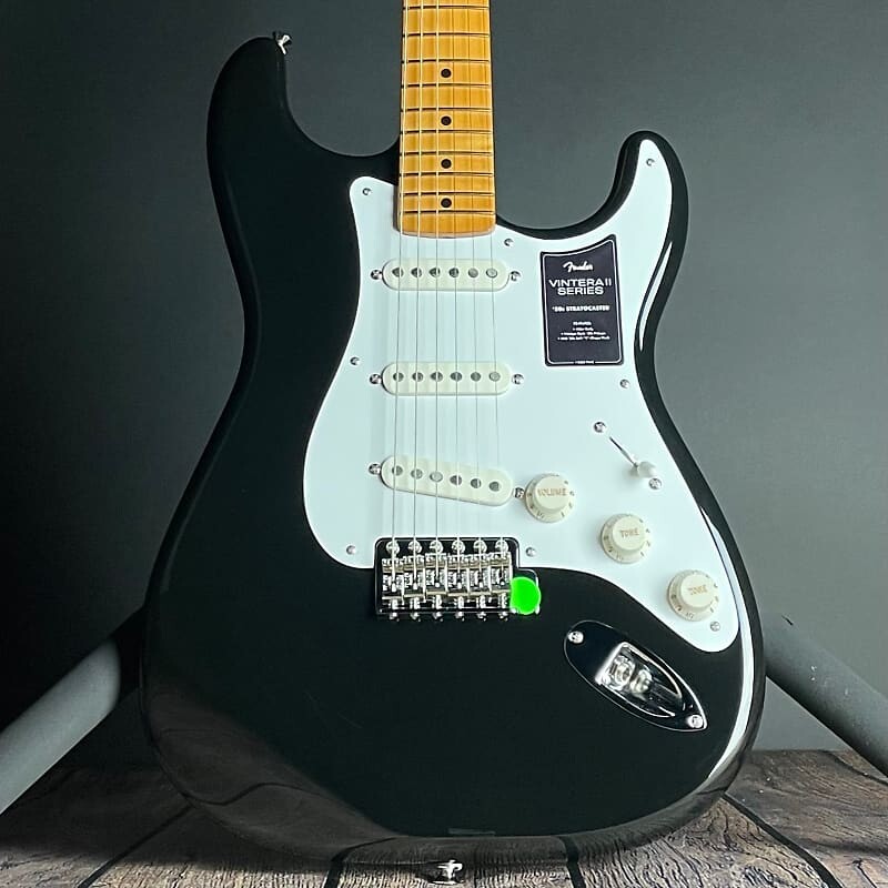 

Электрогитара Fender Vintera II '50s Stratocaster, Maple Fingerboard- Black