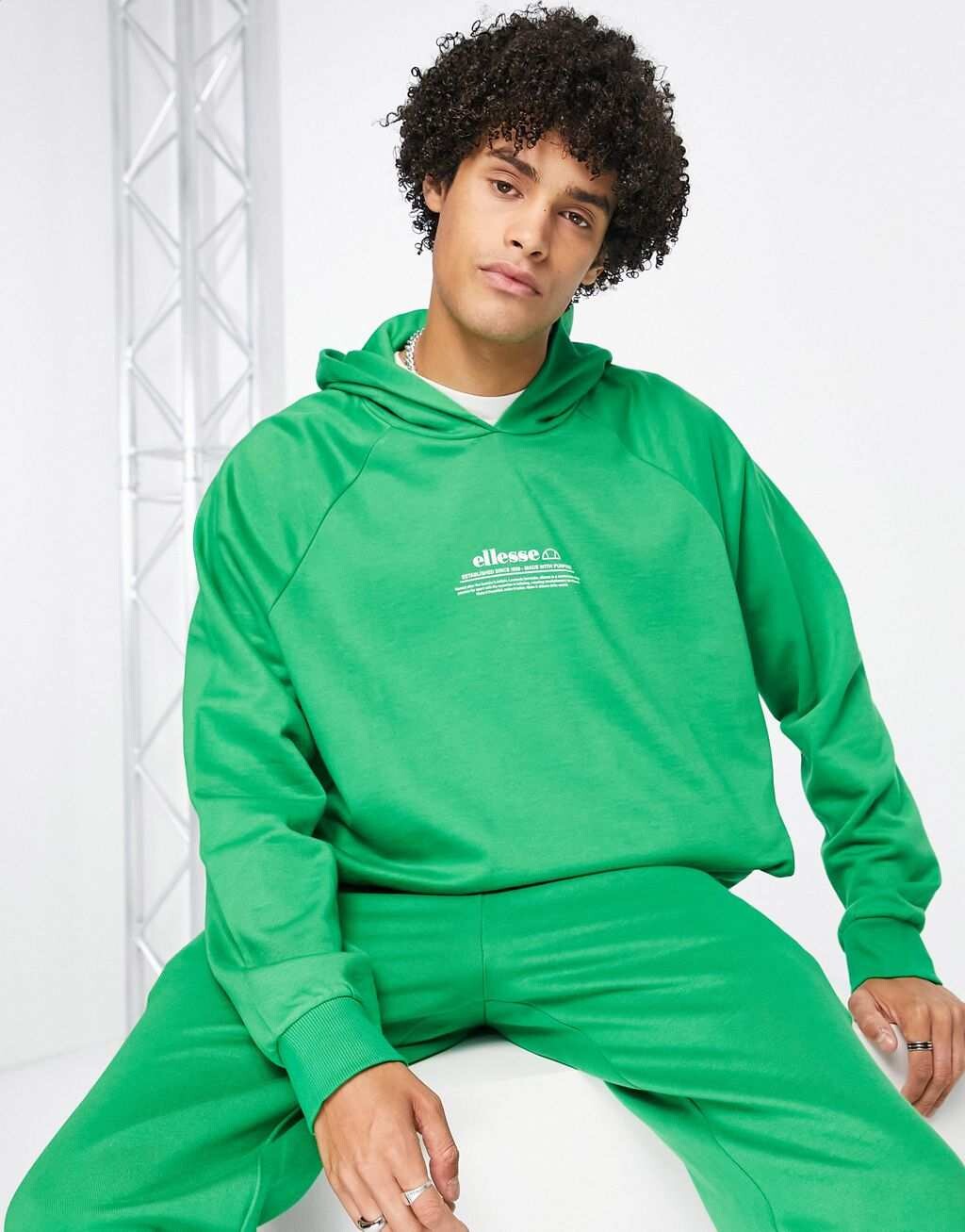 

Зеленое худи с логотипом ellesse