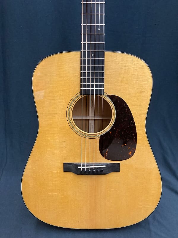 

Мартин Д-18 Martin D-18