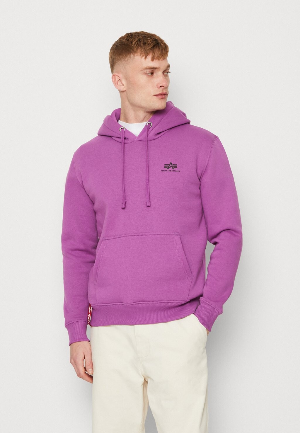 

Худи Alpha Industries