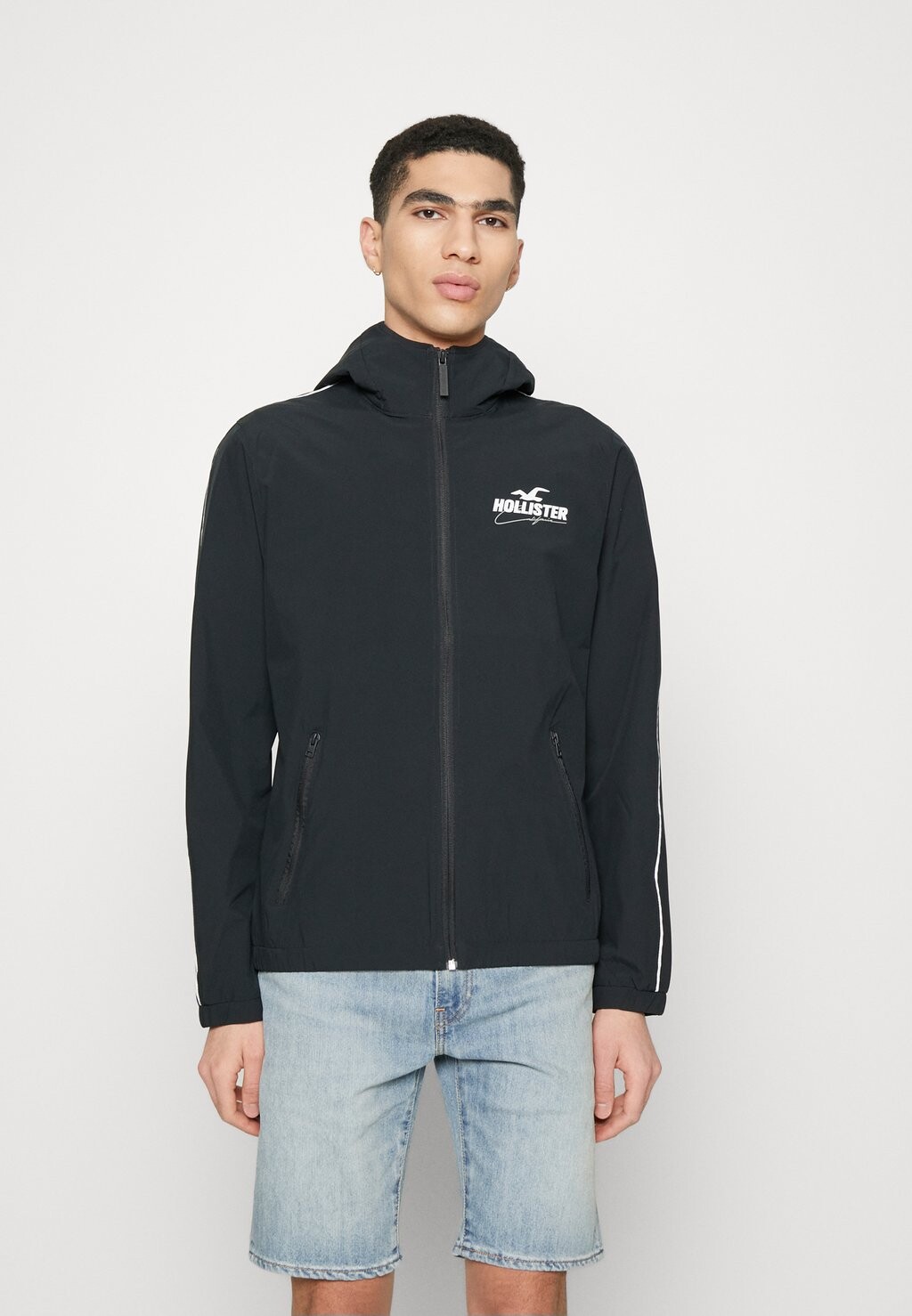 

Куртка Hollister Co. TRACK, черный