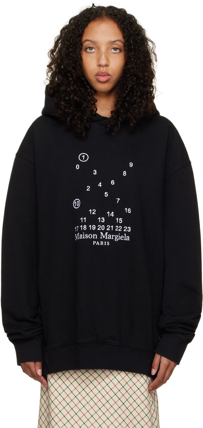 

Черный худи с вышивкой Maison Margiela
