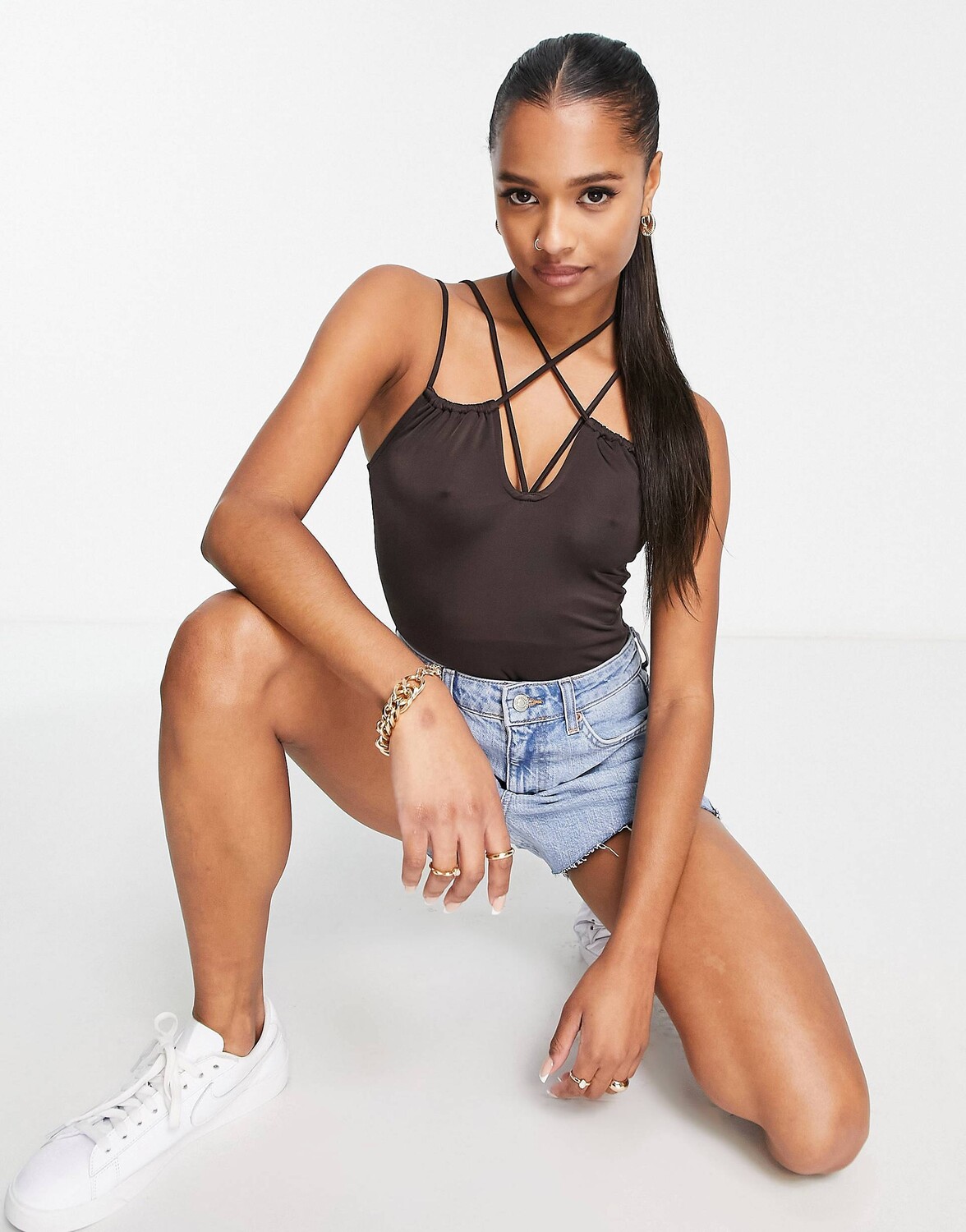 

Коричневое боди со сборками на нескольких бретелях Topshop Petite