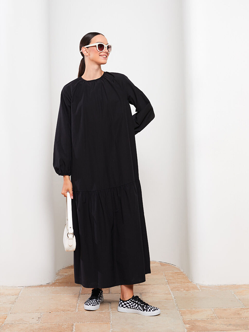 

Прямое женское платье из поплина с круглым вырезом и длинными рукавами LCW Modest
