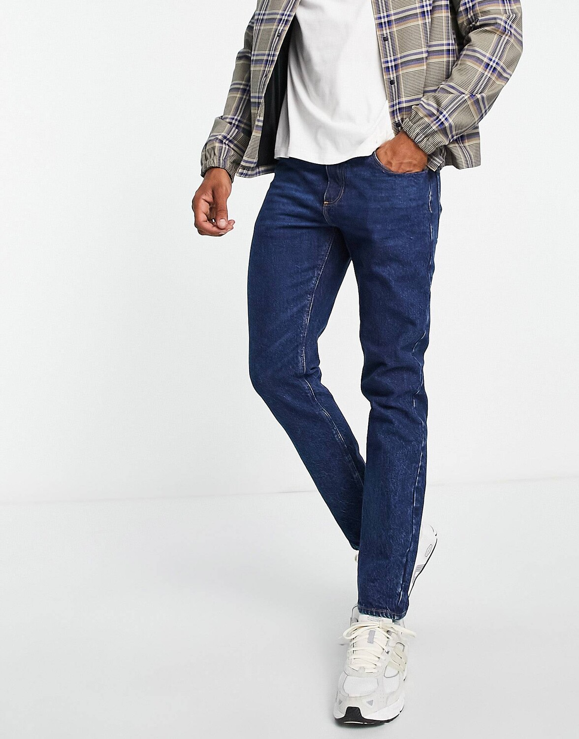 

Темно-синие зауженные джинсы ASOS DESIGN