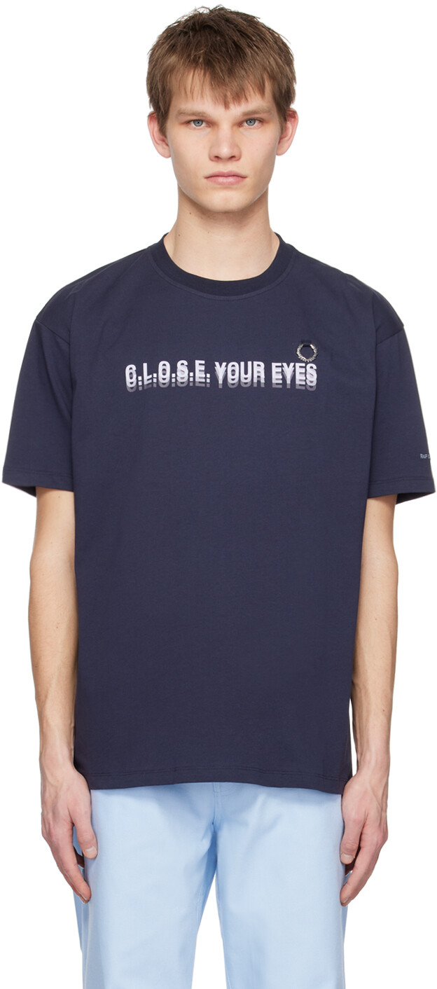 

Темно-синяя футболка с надписью Close Your Eyes Raf Simons, Синий