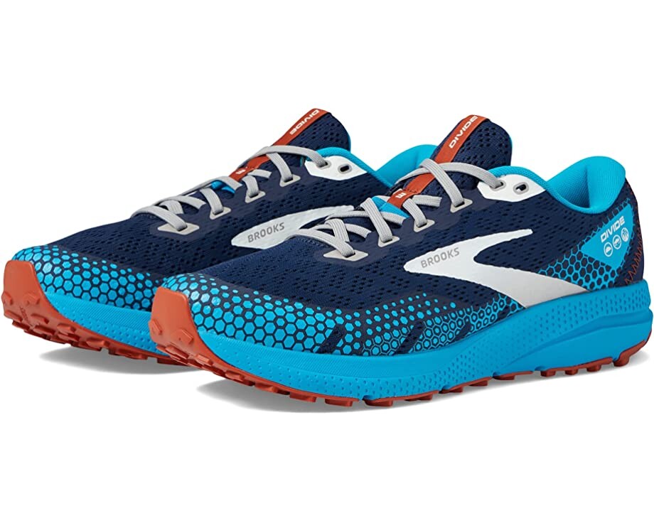 

Кроссовки Divide 3 Brooks, бушлат