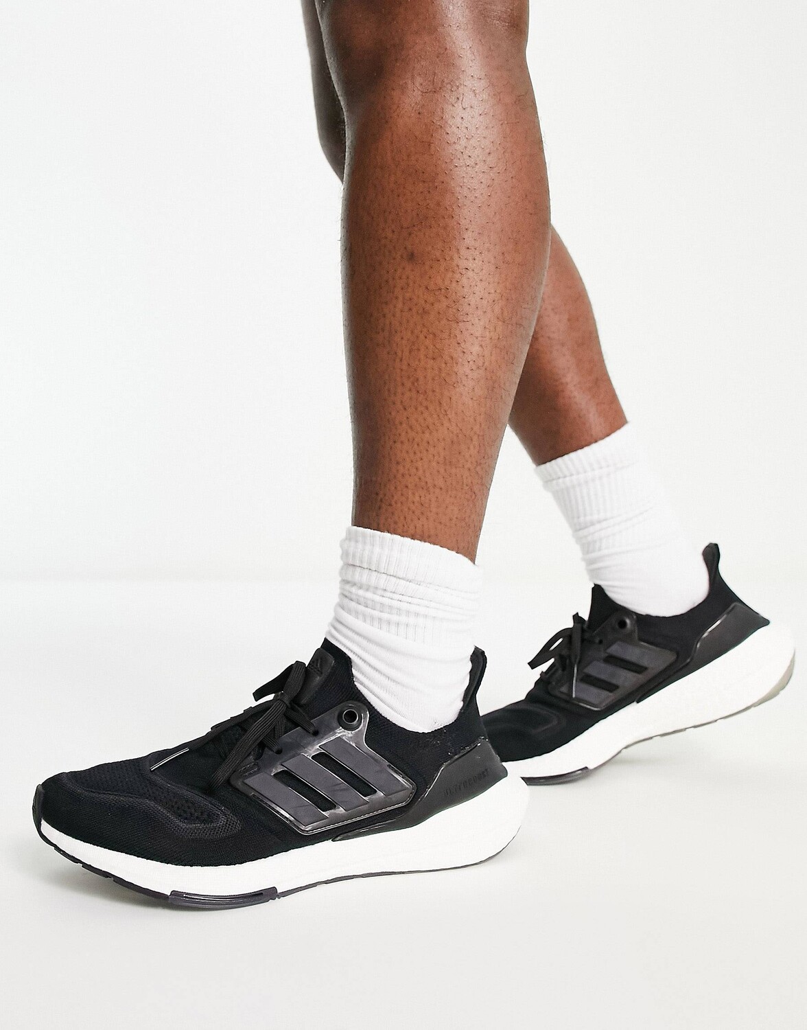 

Кроссовки Adidas Running Ultraboost 22, черный