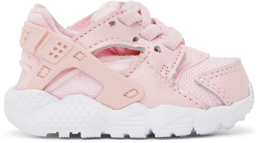 цена Беговые кроссовки Baby Pink Huarache Nike