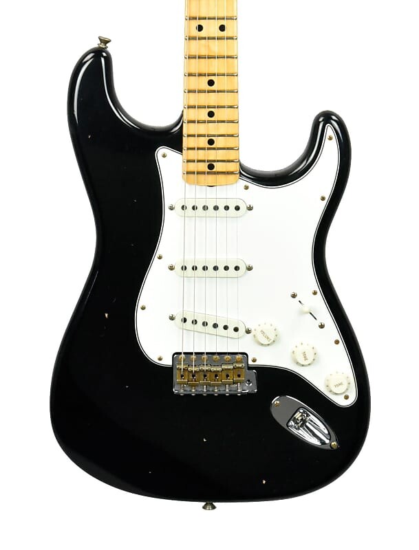 

Fender Custom Shop 69 Stratocaster Journeyman Relic в черном цвете