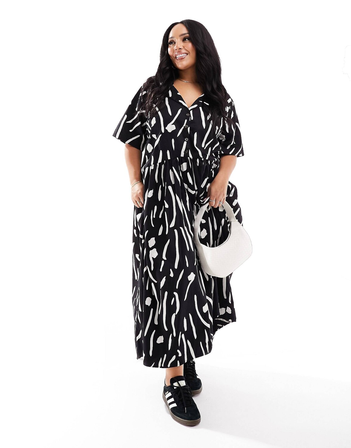 

Платье Asos Design Curve Twill Collared Button Midi Smock, черный, белый