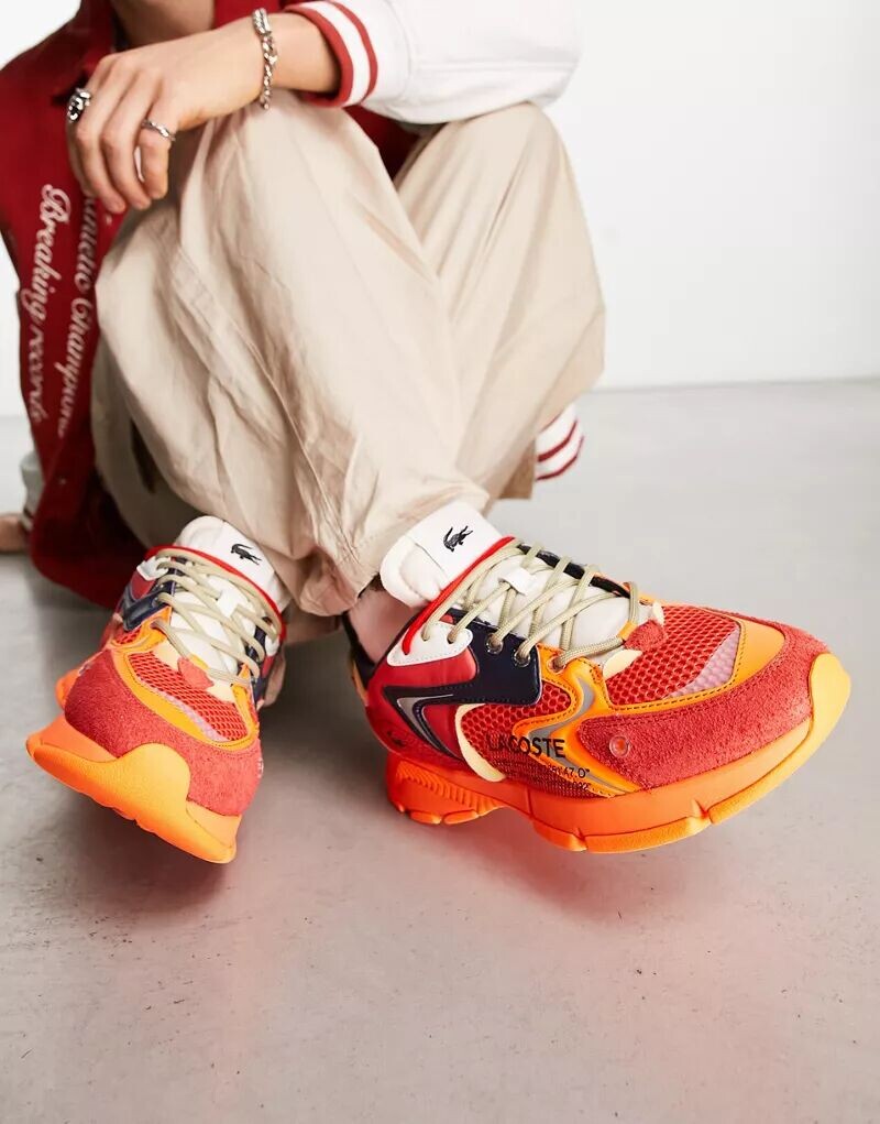 

Красные и оранжевые кроссовки Lacoste L003 Neo