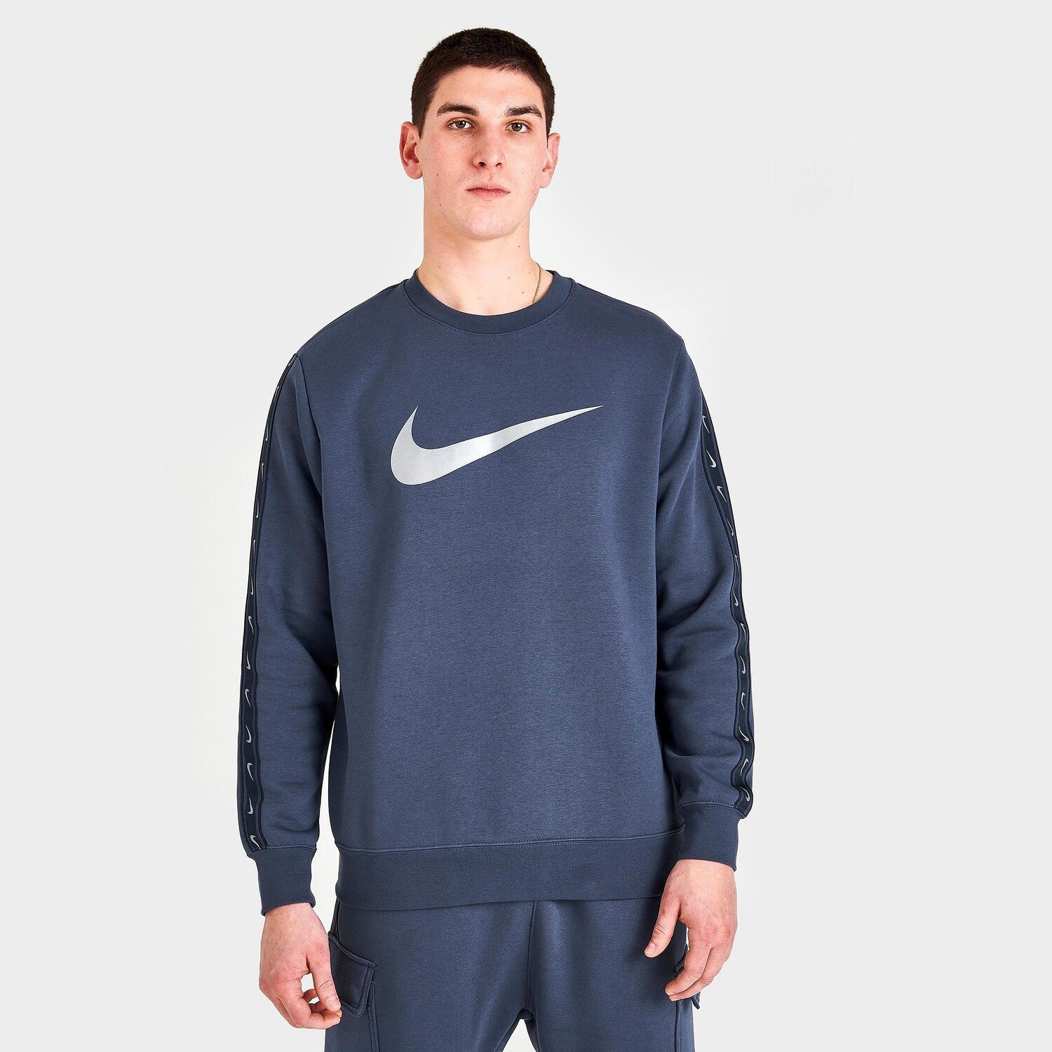 

Мужская флисовая толстовка с круглым вырезом Nike Sportswear Repeat Tape, серый