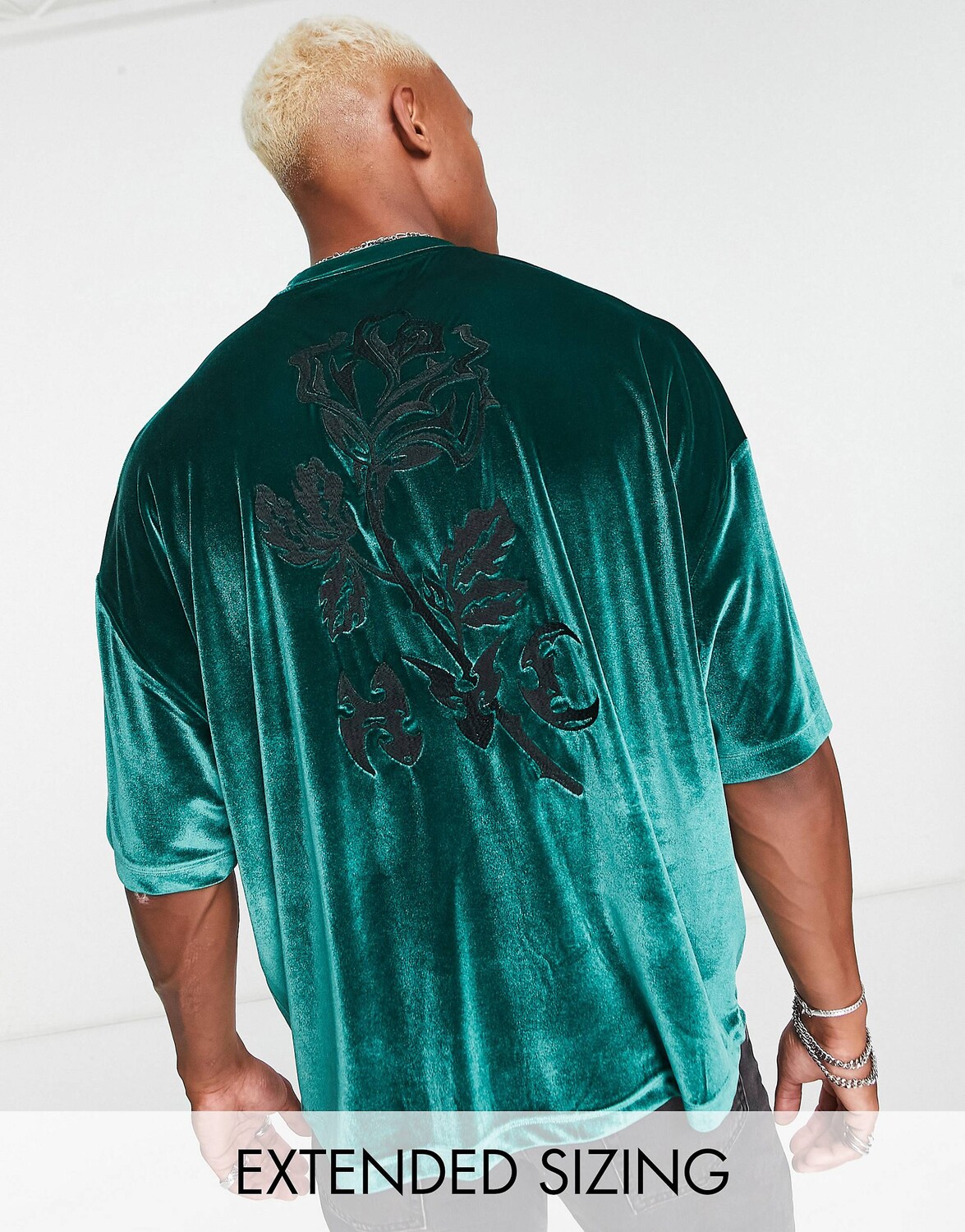 

Зеленая велюровая футболка оверсайз с вышивкой на спине ASOS DESIGN