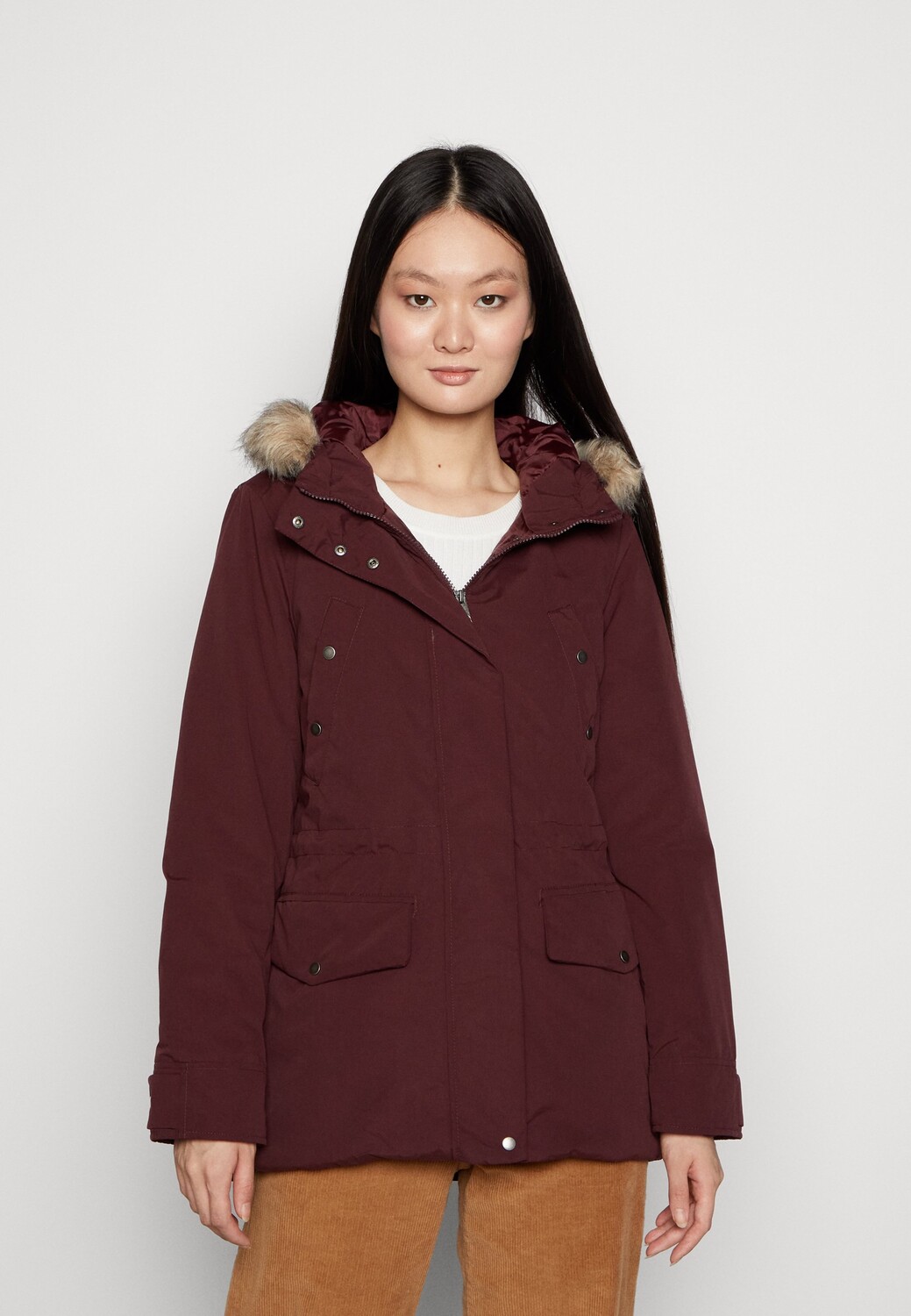

Пальто зимнее Vero Moda, винный