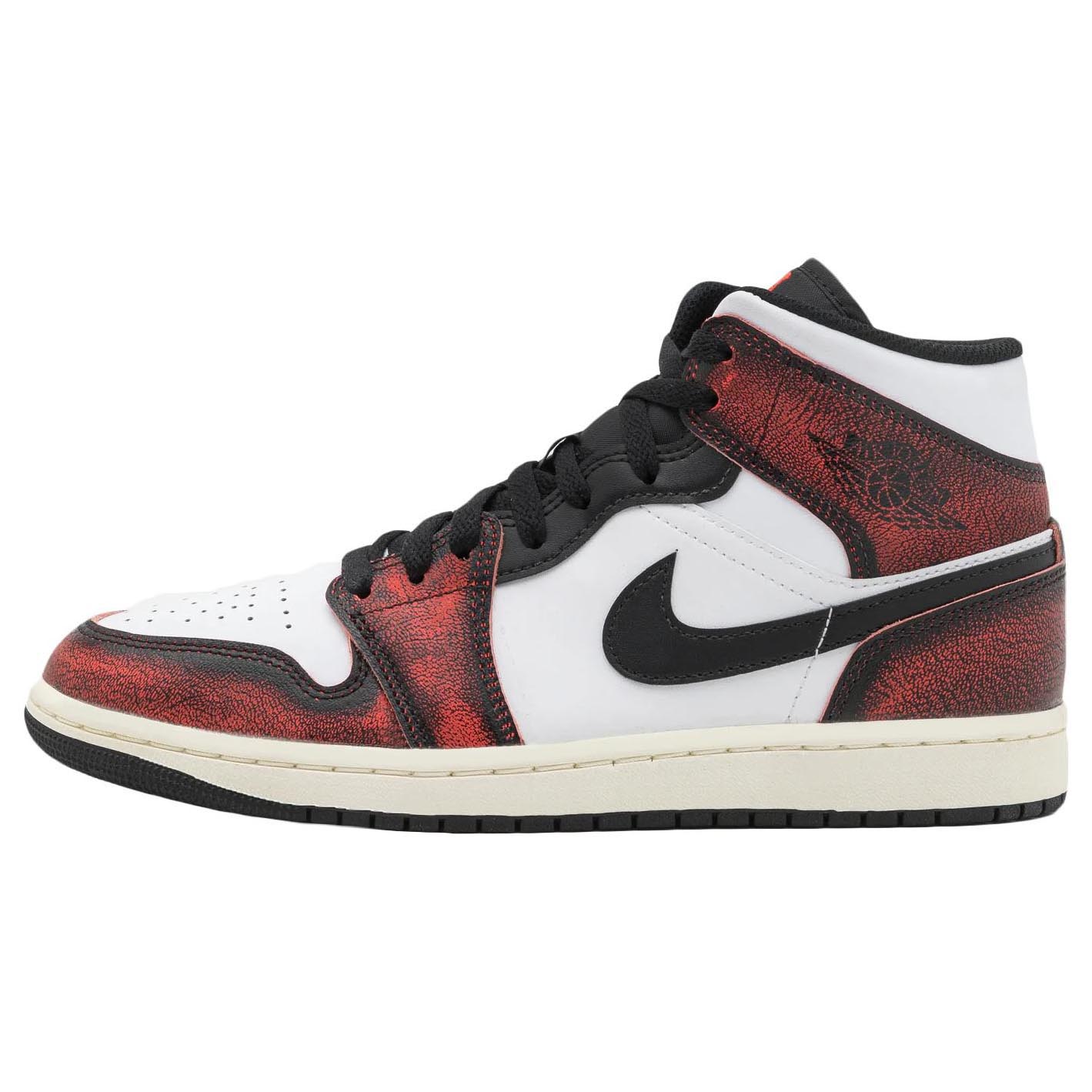 Детские кроссовки Nike Air Jordan 1 Mid Se V2, бело-красный – купить повыгодным ценам с доставкой из-за рубежа через сервис «CDEK.Shopping»