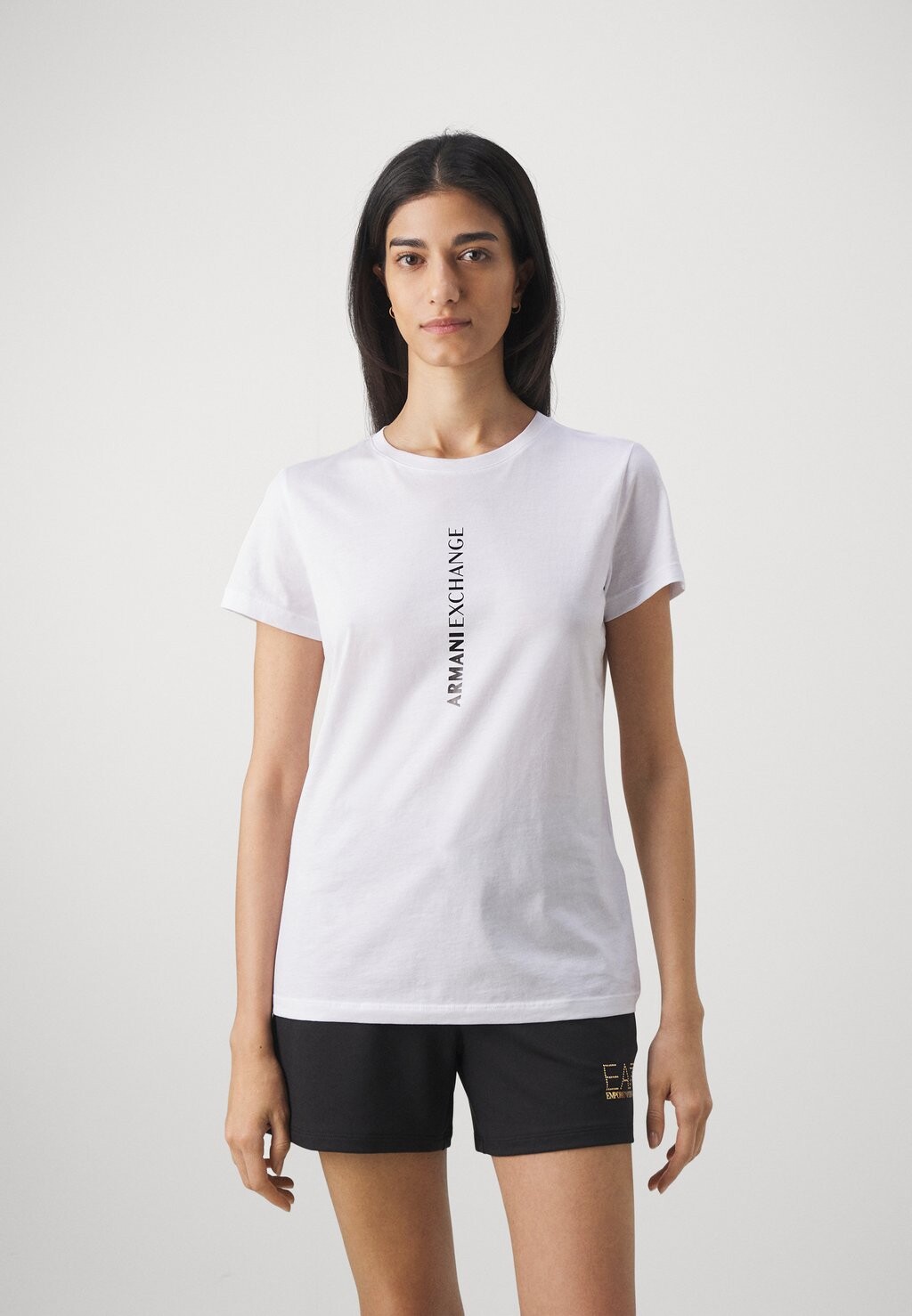 

Футболка с принтом Armani Exchange, белый