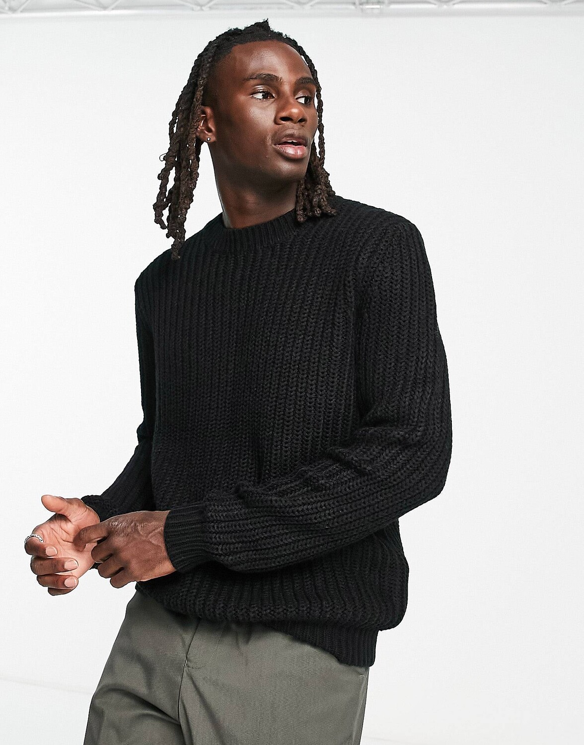 

Черный джемпер в рубчик с круглым вырезом ASOS DESIGN