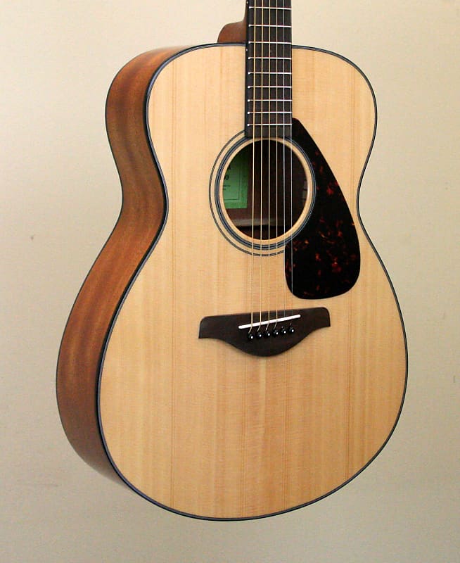 цена Yamaha FS800 Акустическая гитара в стиле фолк/малый корпус