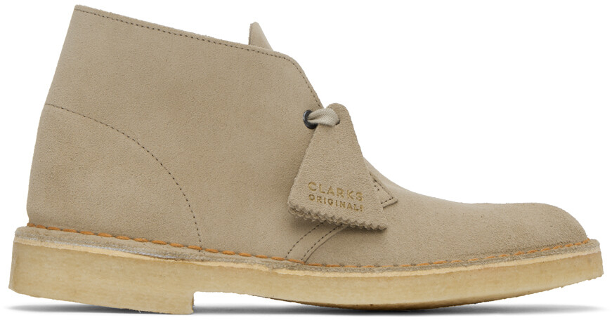 

Бежевые ботинки дезерты на шнуровке Clarks Originals
