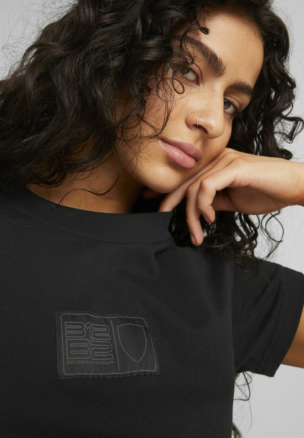 

Футболка с принтом Puma, черный