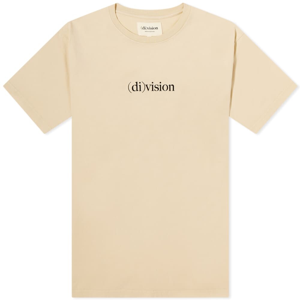 

Футболка (di)vision Logo Tee