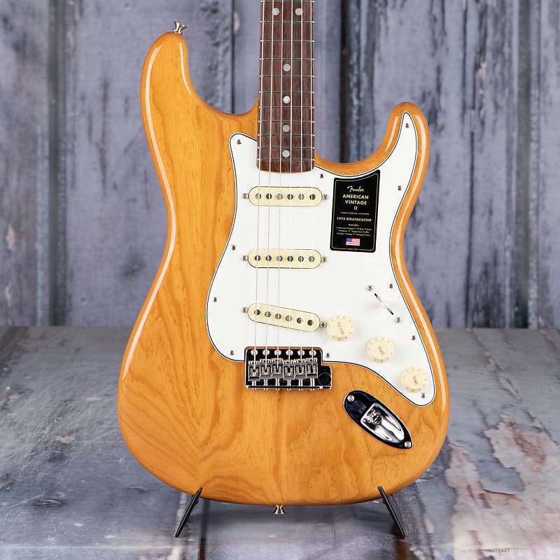 Fender American Vintage II 1973 Stratocaster, состаренный натуральный Fender American II Stratocaster,