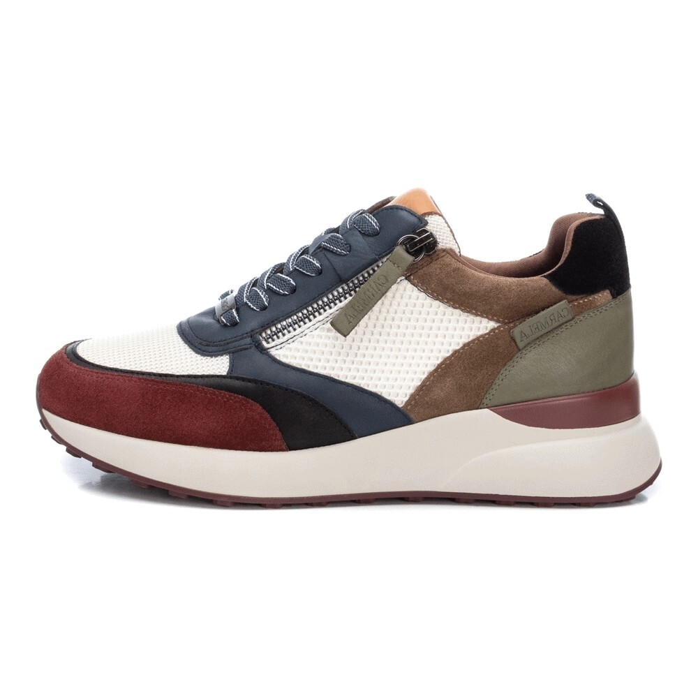 

Кроссовки Carmela Zapatillas, jeans
