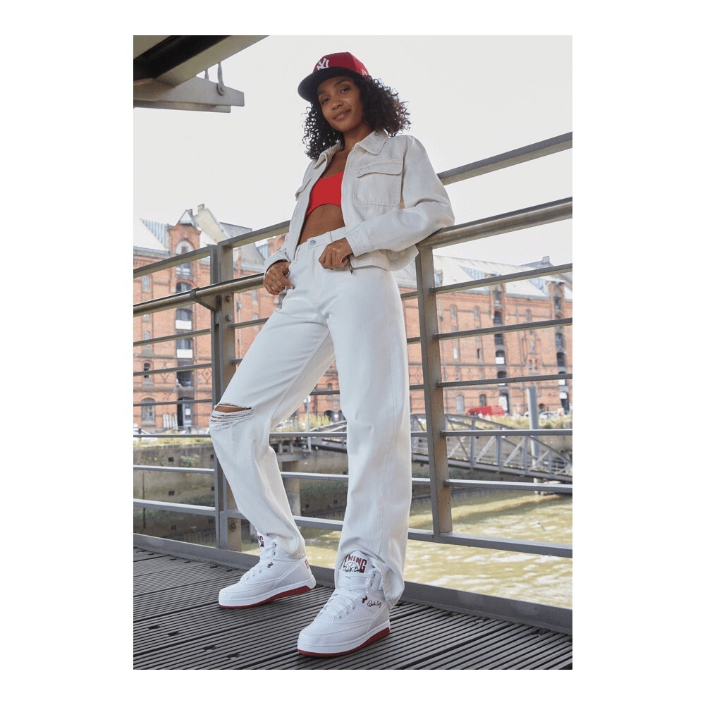

Кроссовки Ewing 33, white/biking red/black
