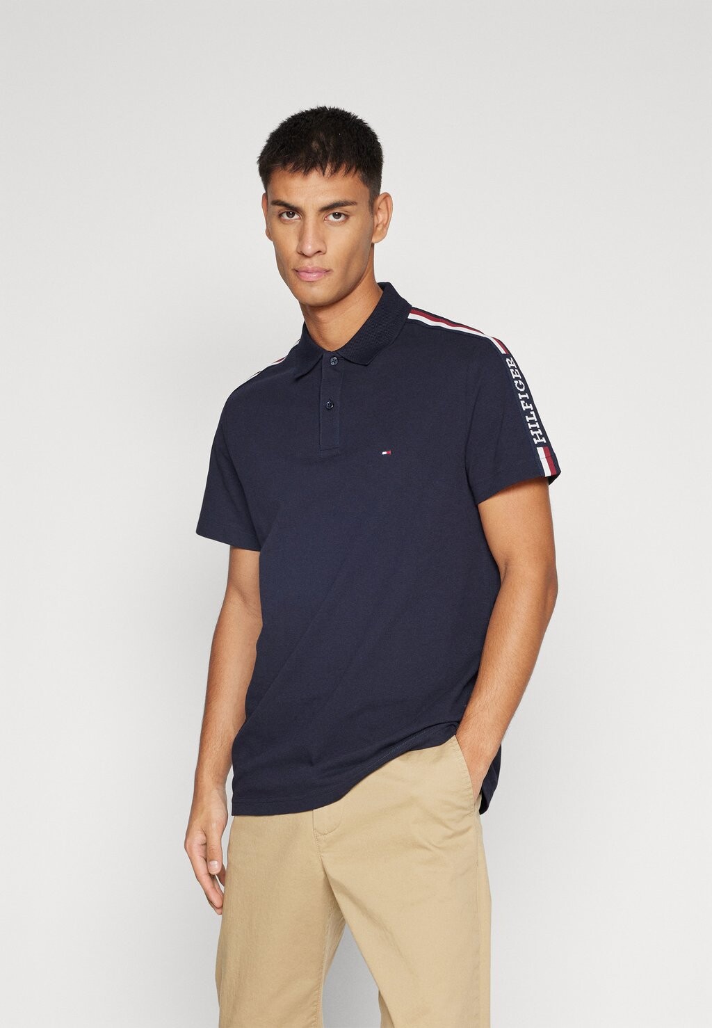 

Поло Global Stripe Monotype Tommy Hilfiger, цвет desert sky