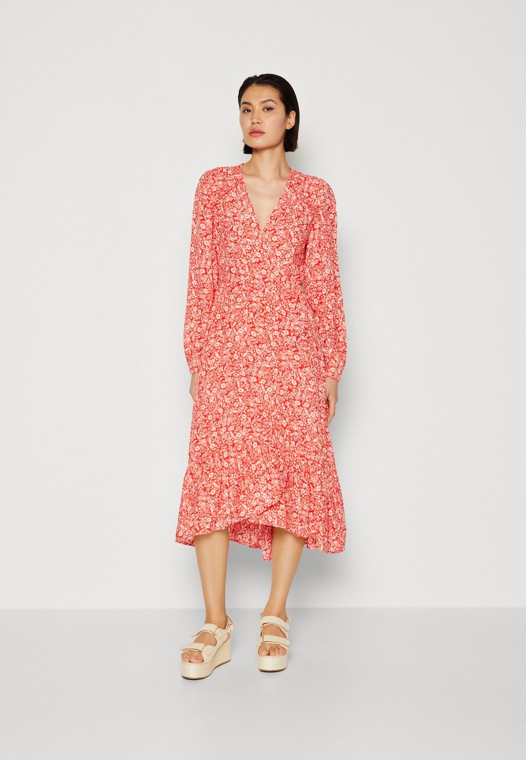

Летнее платье Marks & Spencer, красный