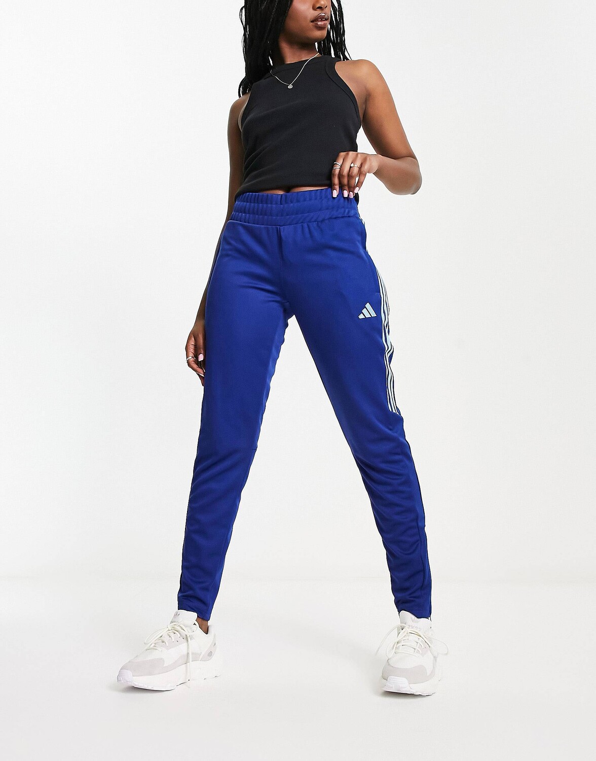 

Темно-синие джоггеры с 3 полосками adidas Sportswear House Of Tiro, Синий