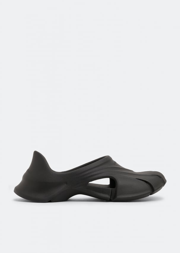 

Сандалии BALENCIAGA Mold closed sandals, черный