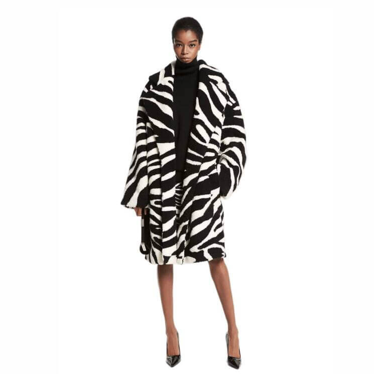 

Пальто цвета зебры Michael Kors Intarsia Shearling, черный/ваниль