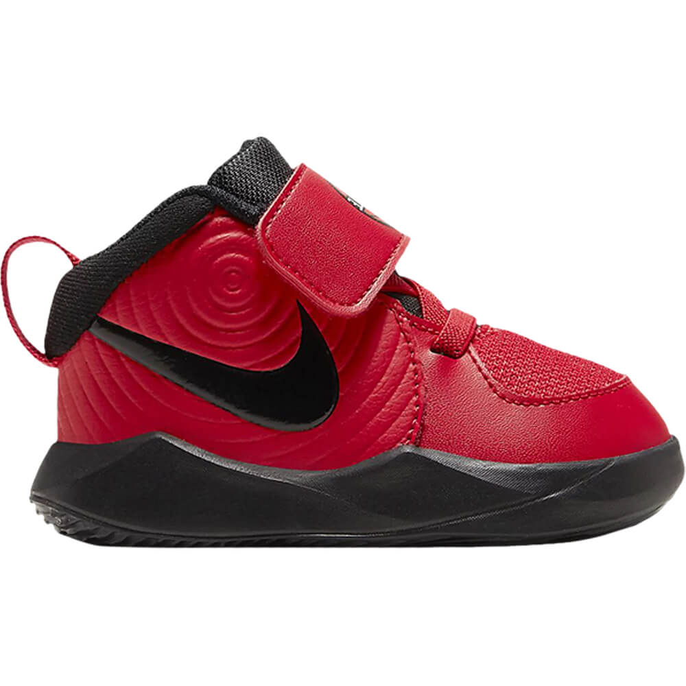 Кроссовки Nike Team Hustle D9 TD, красный кроссовки низкие air max tw td nike sportswear цвет white university red black