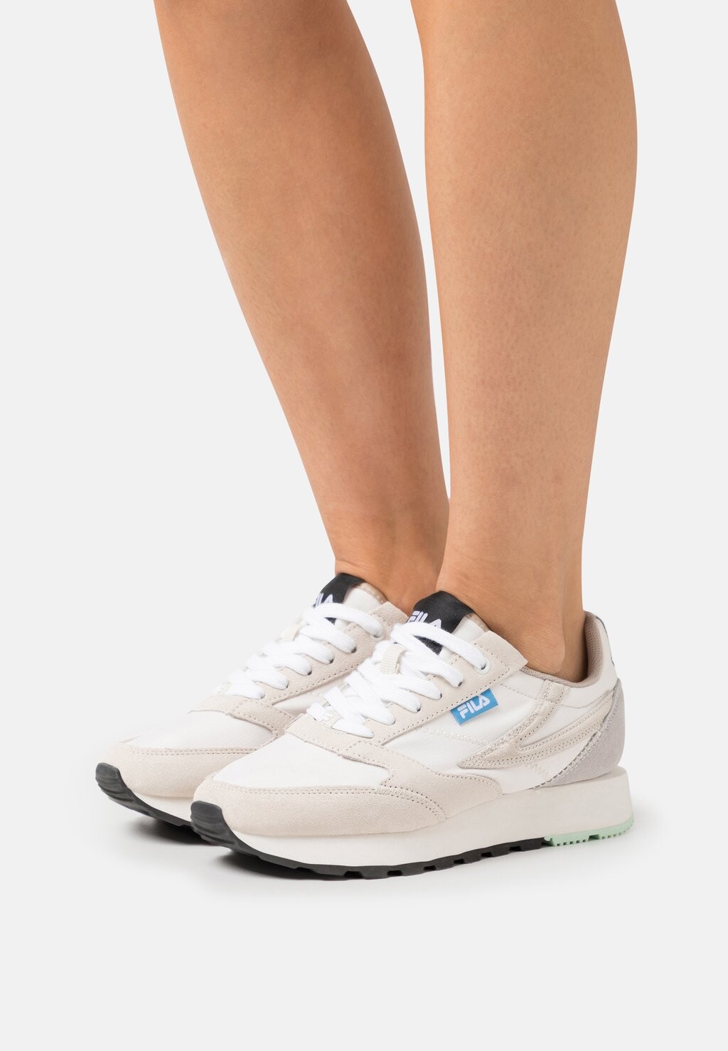 

Кроссовки Fila