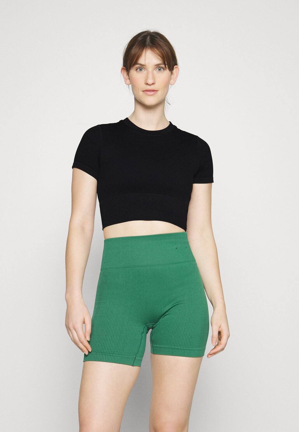 

Спортивная футболка Cotton On, черный