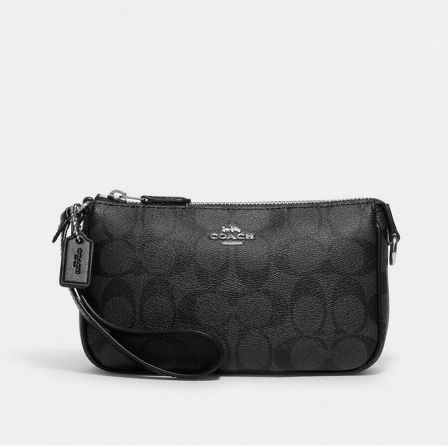 

Сумка Coach Outlet Classic Logo Nolita No. 19, черный