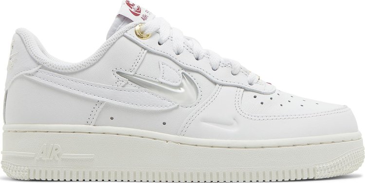 Nike evolution of the hotsell swoosh air force 1