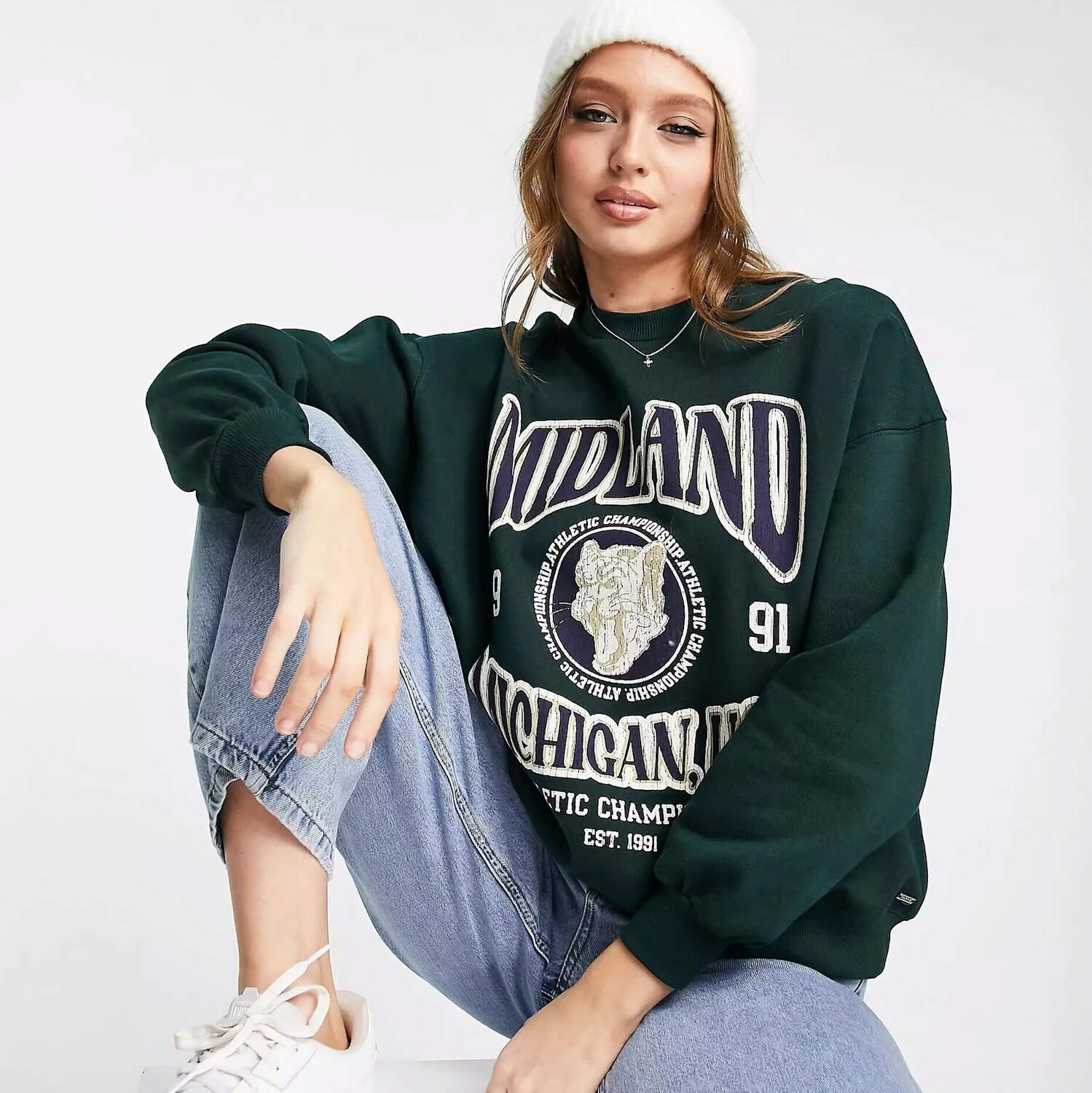 

Свитшот оверсайз Pull&Bear Varsity, темно-зеленый