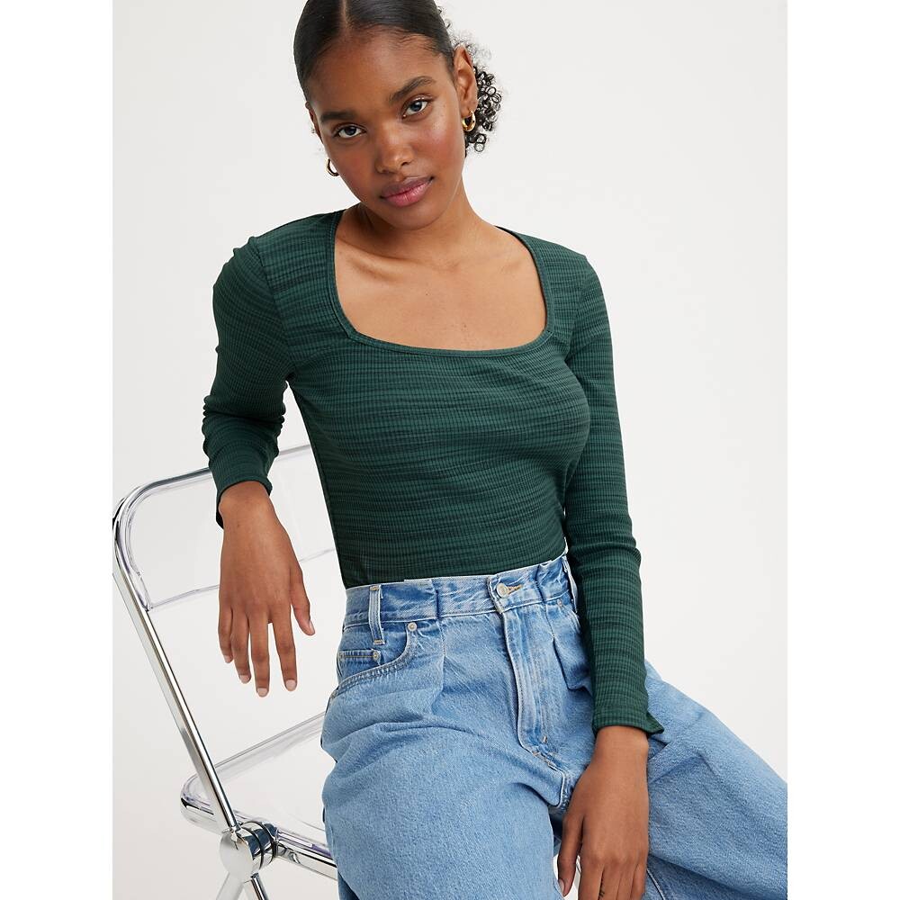 

Топ Levi's, зеленый
