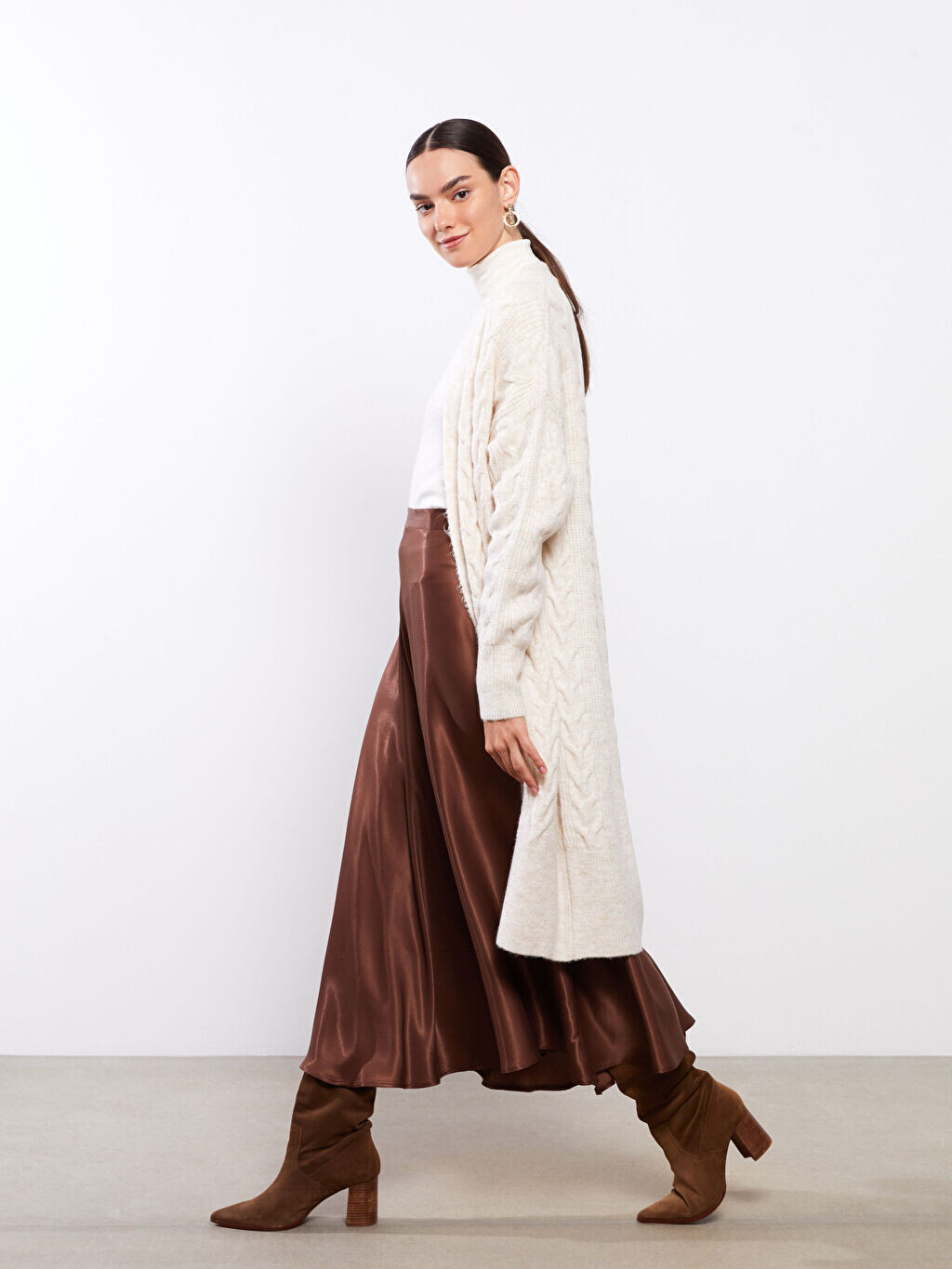 

Обычная атласная Женская юбка LCW Modest