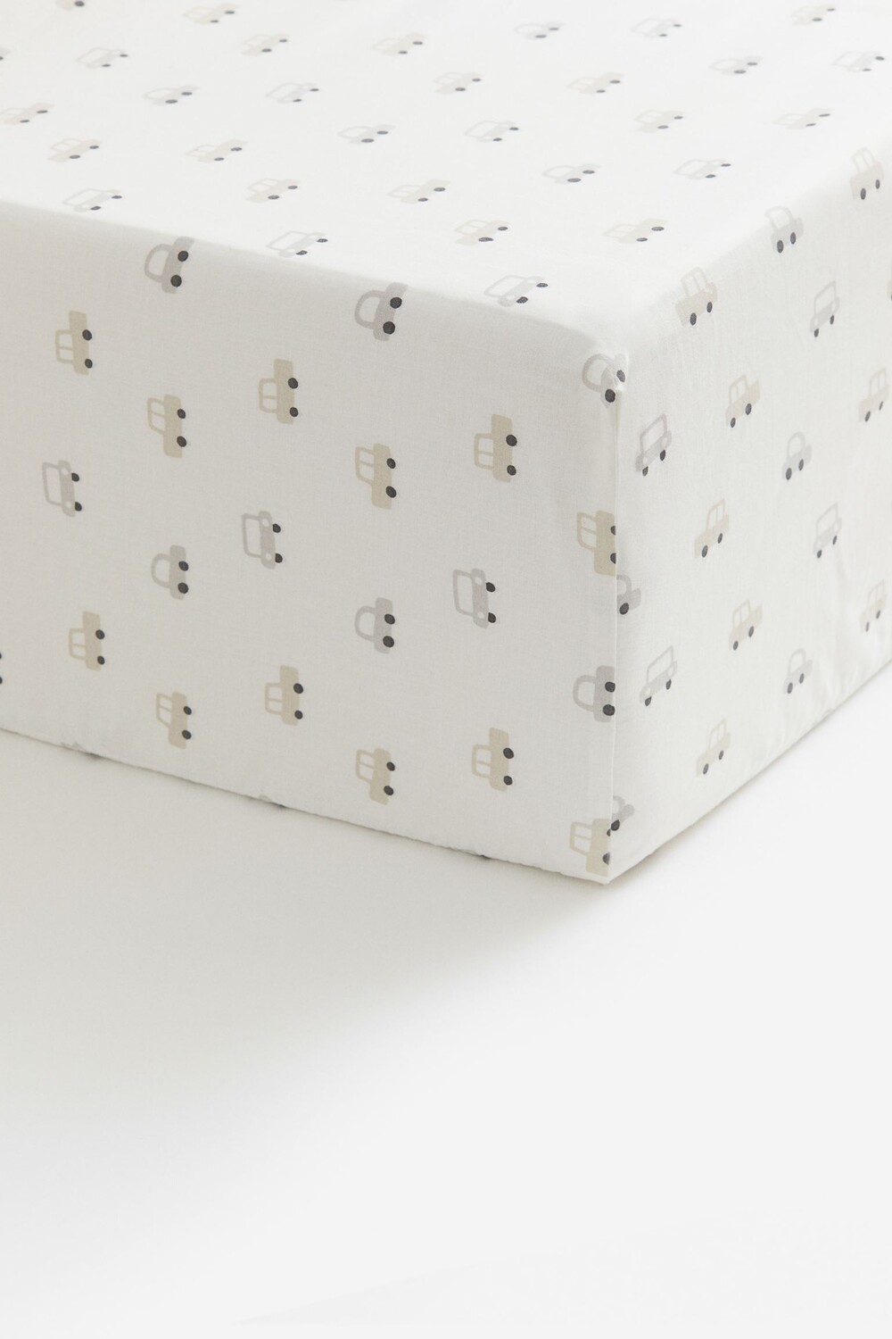 

Простыня на резинке H&M Home Cars, белый