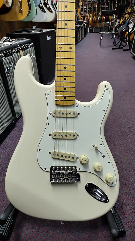цена Модифицированный Stratocaster 60-х Fender JV JV Modified '60s Stratocaster