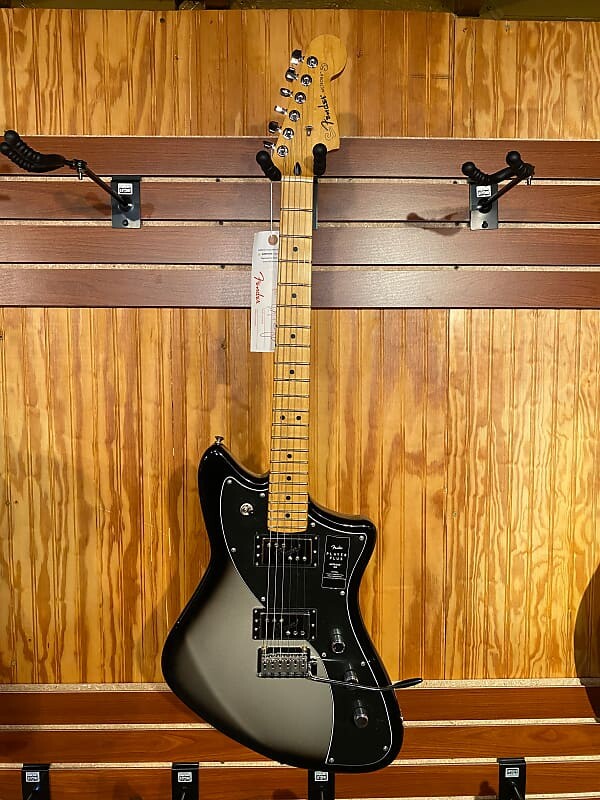 

Fender Player Plus Meteora HH 2022 — настоящее время Silverburst