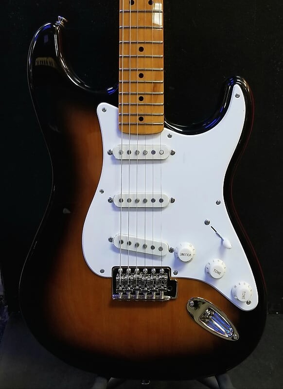 

Гитара Fender Squier Classic Vibe '50s Stratocaster, солнечные лучи