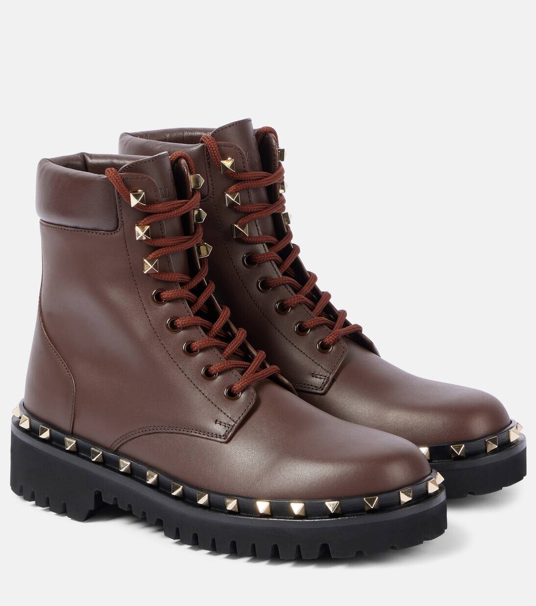 

Кожаные военные ботинки Rockstud Valentino Garavani, цвет fondant