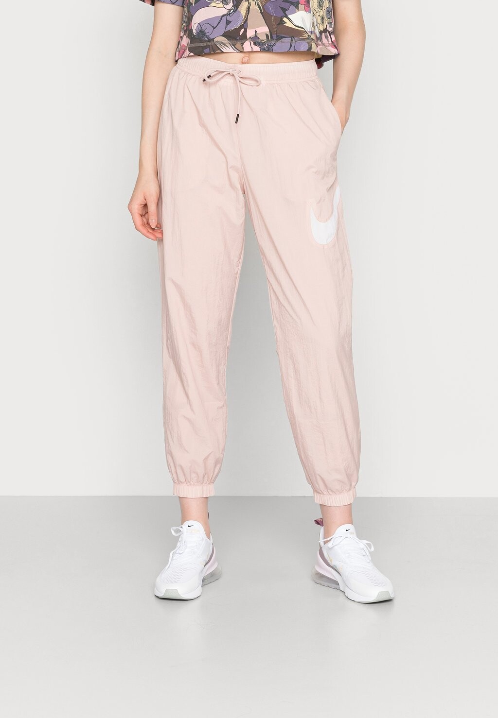 

Спортивные брюки Nike