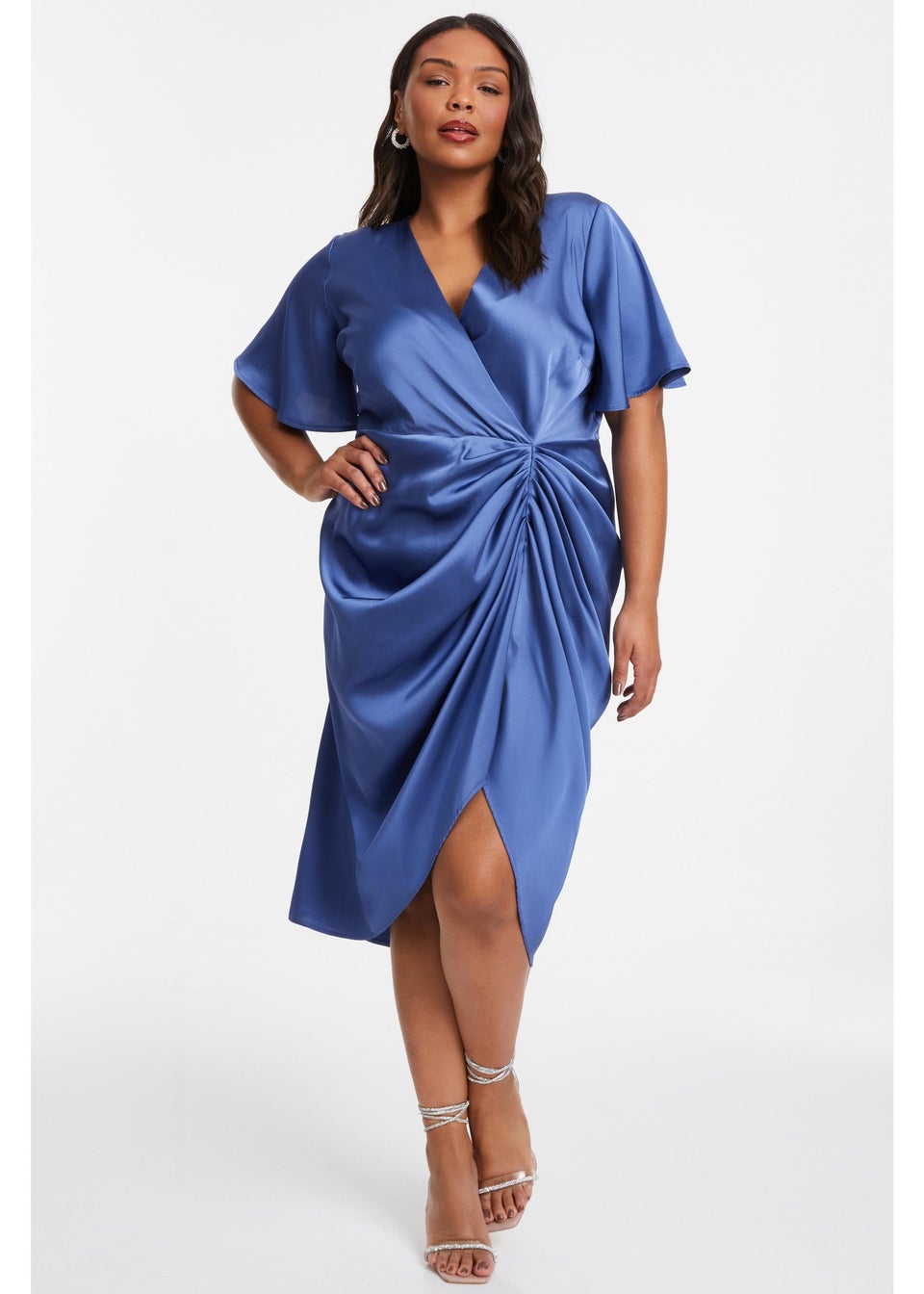 Синее атласное платье миди с запахом Quiz Curve цена и фото